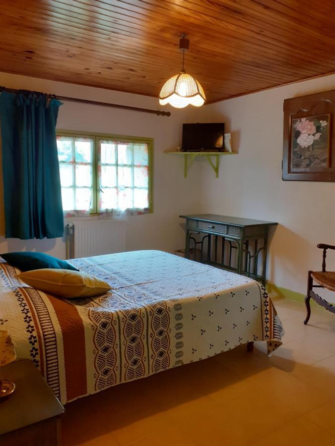 Chambres D'Hotes Le Roussel Le Buisson-de-Cadouin Kültér fotó